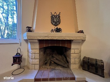 Casa de vânzare cu 4 camere și grădină