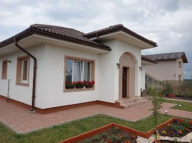 Casa Harman, 4 camere, teren 604 mp