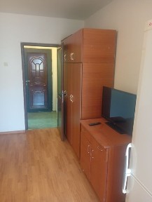 Persoana fizică închiriez garsonieră zona Bularga