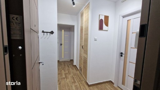 Inchiriez apartament 2 camere Topoloveni. Central.