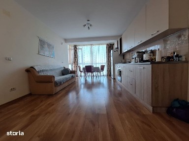 Apartament 3 camere, decomandat, etaj 3, cu pod de depozitare, Girocul