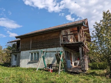Proprietar - Vând casă cu 4873 m² teren intravilan