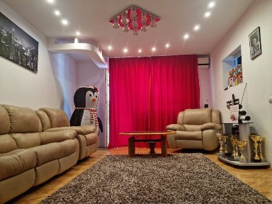 Vand Casa in Cart Traian/ Zalau 180mp