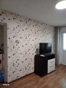 Vand apartament 3 camere