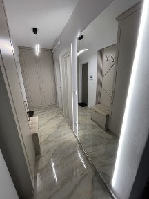 Apartament 1 camera (DECOMANDAT) in spatele hotelului Pleiada!