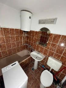 Inchiriez Garsoniera Autogara, Parter, Renovata, Complet Utilata