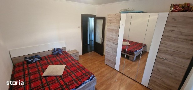 Trei camere decomandate aproape de Centru.