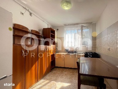 Apartament de închiriat 3 camere, pe Republicii, Baia Mare