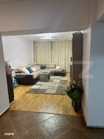 Apartament de vanzare cu 4 camere, zona Ultracentral SCHIMB SI CU CAS