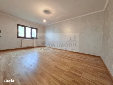 Liber, apartament 2 camere, 53 mp, Nicolina - Belvedere, baie cu geam