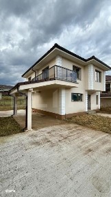 Casa individuala 110 mp utili, 400 mp teren, finisata modern, Luna de