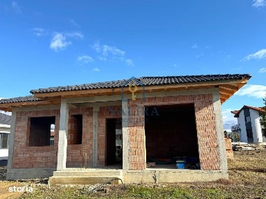 Casa de vanzare in Satu Nou de Jos la rosu