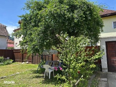 Garsoniera decomandata la casa cu curte, 48 mp, Centrul Istoric