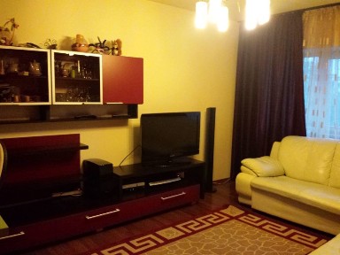 PF inchiriez ap 3CD Nicolina 1