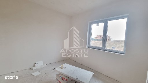 Duplex pe parter, despartit prin camera tehnica, in Giarmata