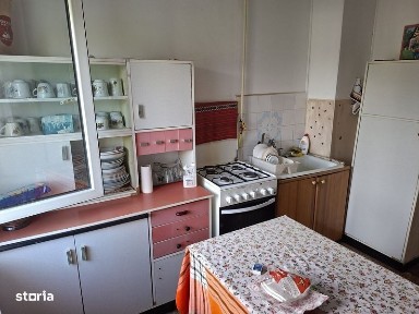 Vand apartament 2 camere