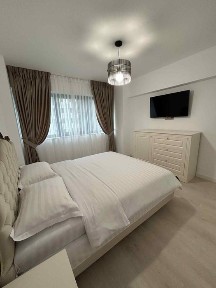 Inchiriez regim hotelier apartament 1 camera open space zona EON