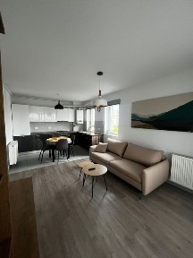 Închiriez apartament două camere Coresi Kasper,nu colaborez cu agenții