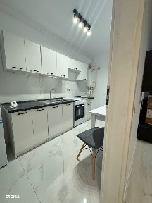 Prima inchiriere-Mutare imediat-Garsoniera mobilata cu balcon +Parcare