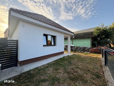 Vanzare - Casa P+pod, semifinhisat avansat, teren 285 mp