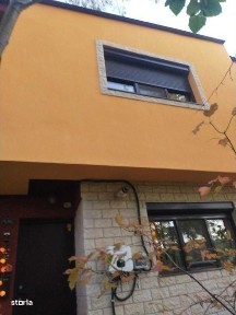 Casa cocheta, parter si etaj cu pod amenajat
