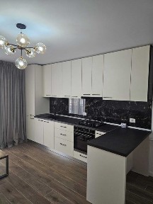 Apartament nou,cu o cameră de inchiriat!