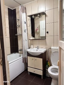 Casa 2 camere la curte comunade inchiriat la pret de apartament Resita