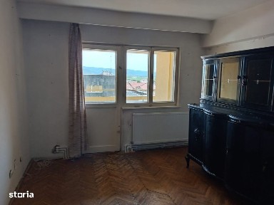 Apartament 3 camere, Bulevardul Decebal -Piata