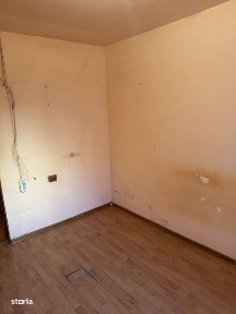 De vanzare Garsoniera in zona Girocului