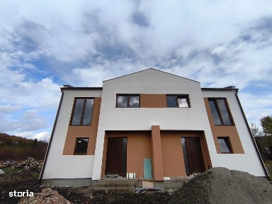 Duplex de vanzare in Livezeni