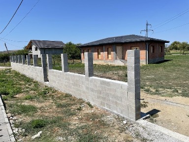 Casa constructie noua la rosu in comuna simnicul de sus sat milesti
