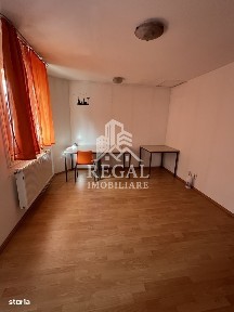 Casă de închiriat - zona Buituri - 6 camere