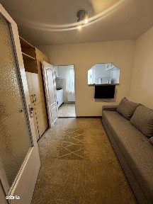 Garsonieră 21 mp, etaj 3/4, zona Tractorul