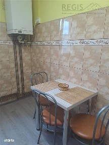 Apartament cu 2 camere, zona Tractorul