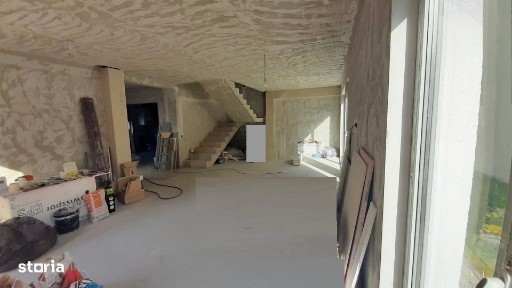 Apartament 5 camere, pe trei nivele, 245 mp teren, Europa