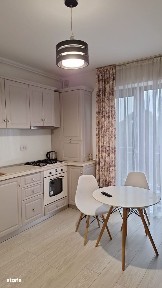 Strada Erou Ciprian Pintea, Cornisa, Bacau