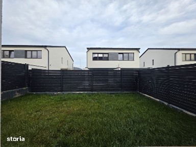 Duplex cu 4 camere, 91mp, zona Dealul Lempes, Sanpetru