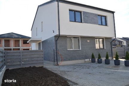 Duplex cu 3 camere 91mp, zona Dealul Lempes, Sanpetru