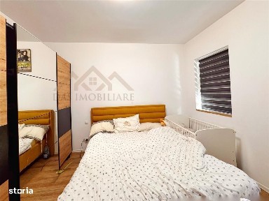 Apartament 3 camere, cu curte generoasa, zona Lamaitei