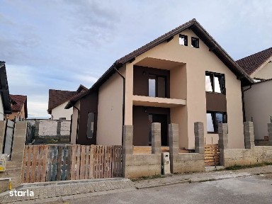 Casa noua in Sura Mica