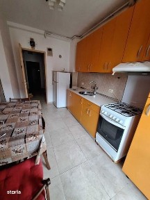 Apartament 3 camere de inchiriat