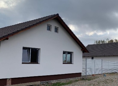 Casa de vanzare la pret de apartament la 15 min de Brasov