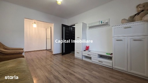 Apartament 3 camere, Etaj 1, Piata Sarbilor