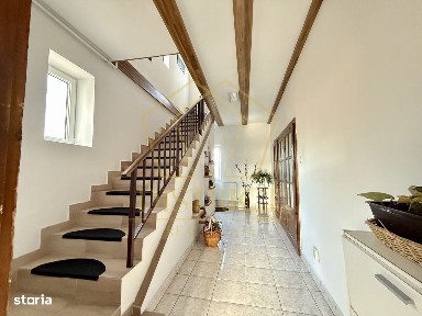 Duplex D+P+1E+M cu 7 camere | Utvin