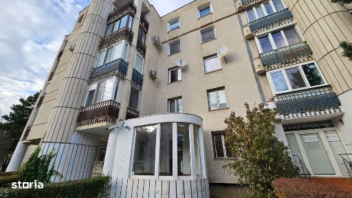 Spatiu comercial Centrul Civic-Afi,acces stradal,1000 Euro