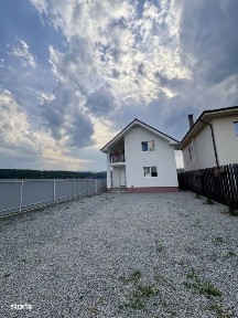 Casa individuala 5 camere, teren 500mp, zona Gilau