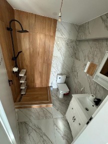 Bucuresti - Ilfov, 1 Decembrie