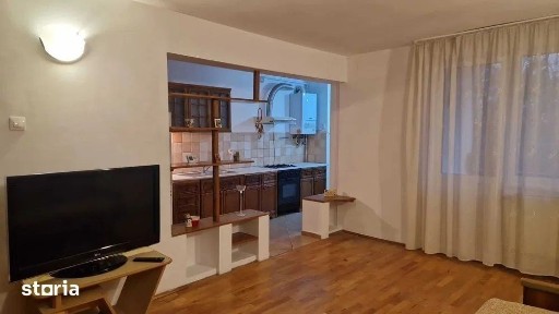 Apartament 3 camere - proaspăt renovat - zona 7 Noiembrie