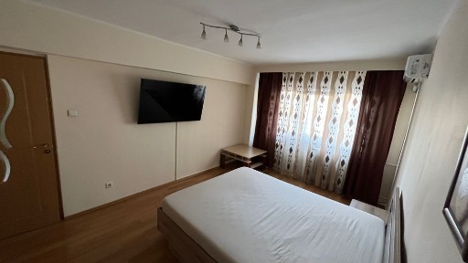 Vand apartament 2 camere marasti