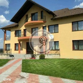 Vilă spațioasă de închiriat - Sanpetru - pet friendly